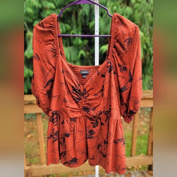 Torrid Rust Floral Peplum Top - Picture 2 of 6